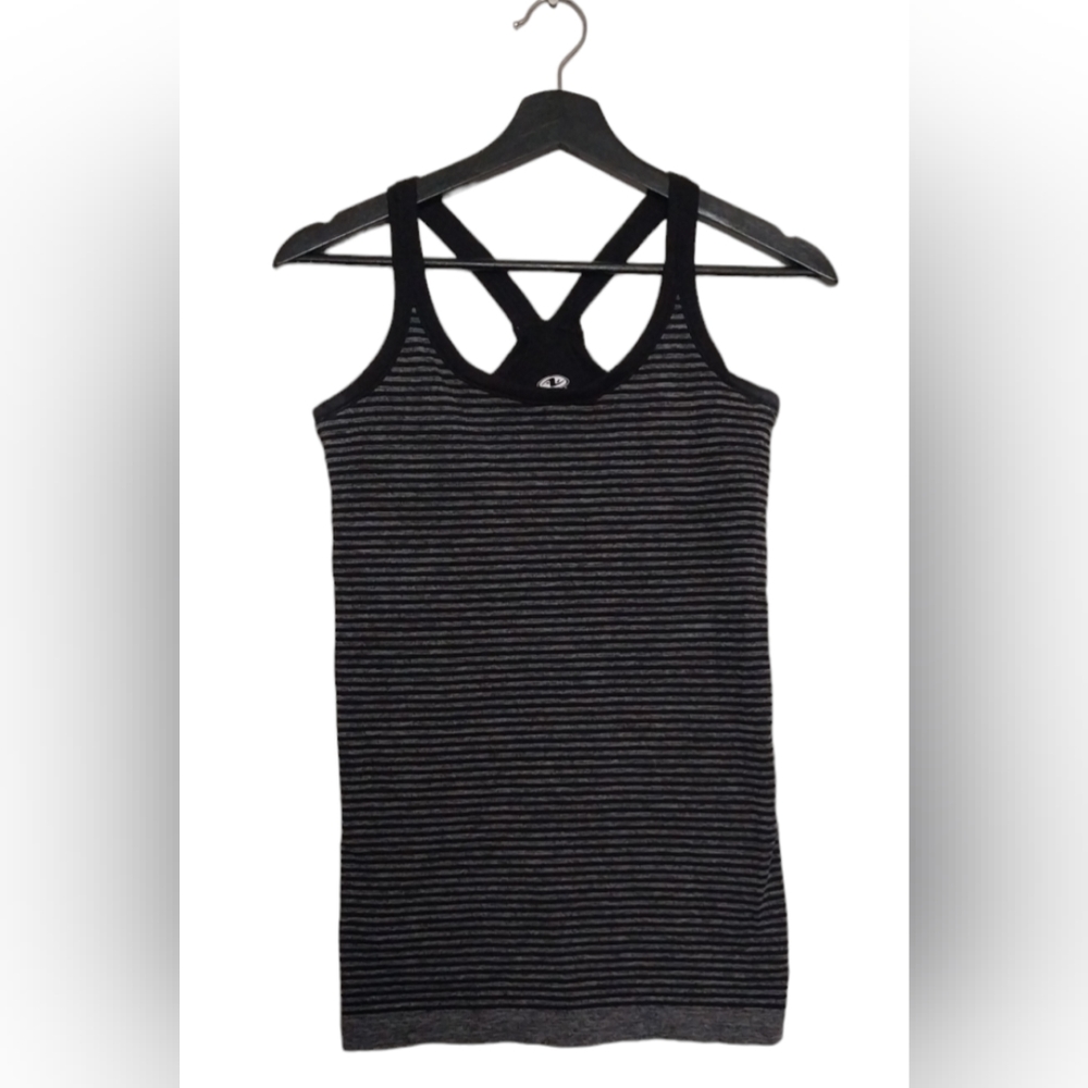 Active wear Sleeveless/tank top for women sz Medium in Black
